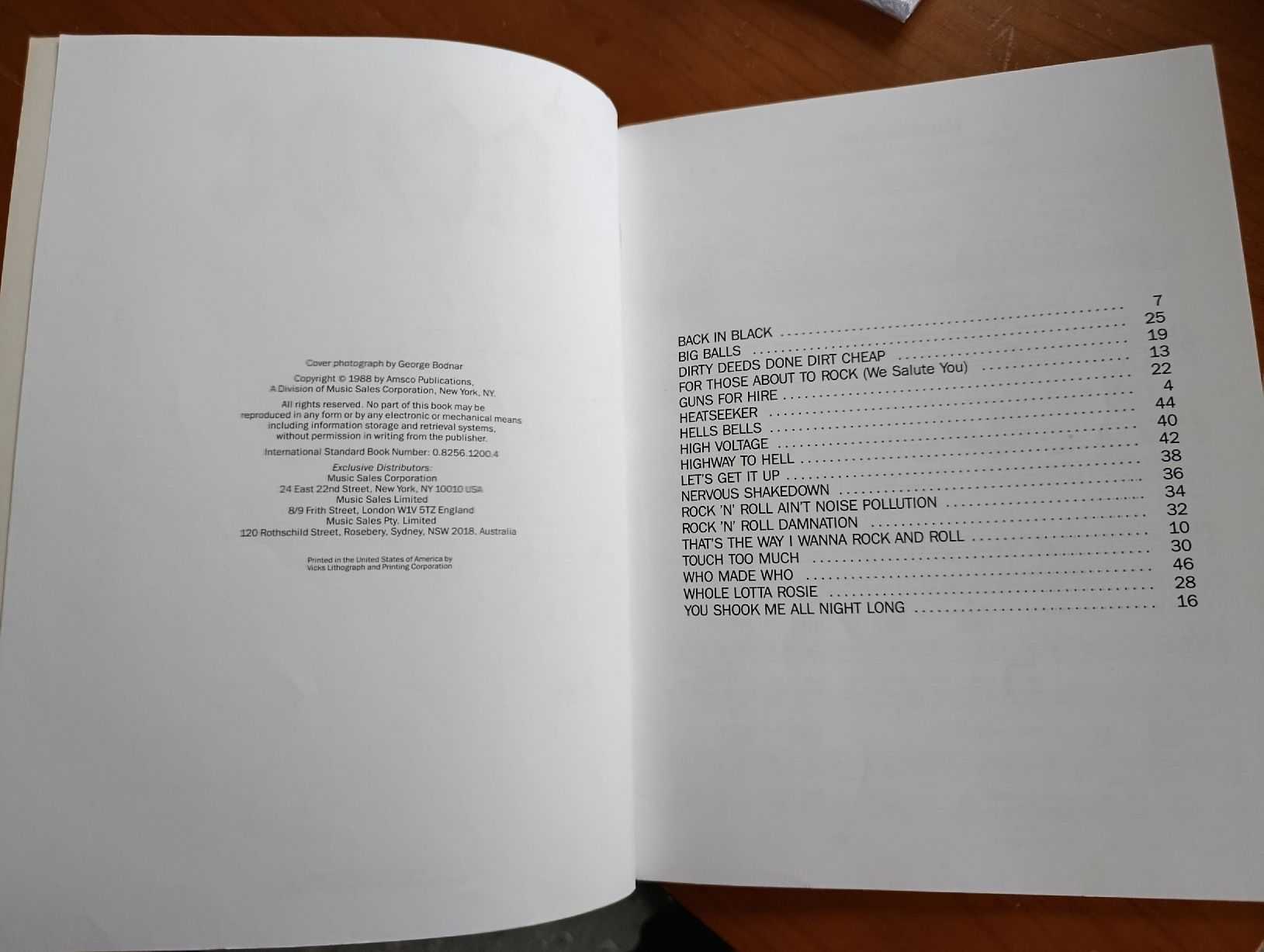 Libri: ACDC Notenbuch 1988 – Usato da Wil SG venduto da Donaldus 2