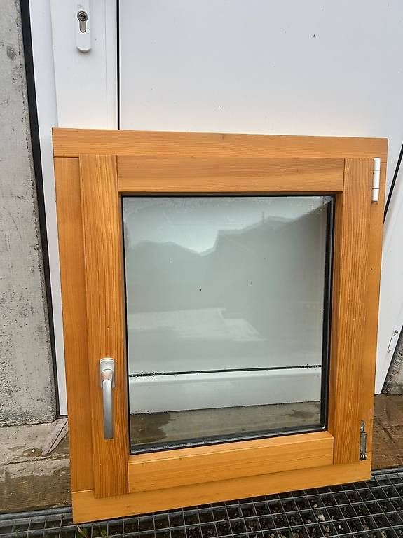 Fenêtres: Fenster – D'occasion à Frutigen par uma_qk2s