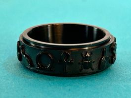 Ring schwarz Edelstahl Glyphen (55/63)