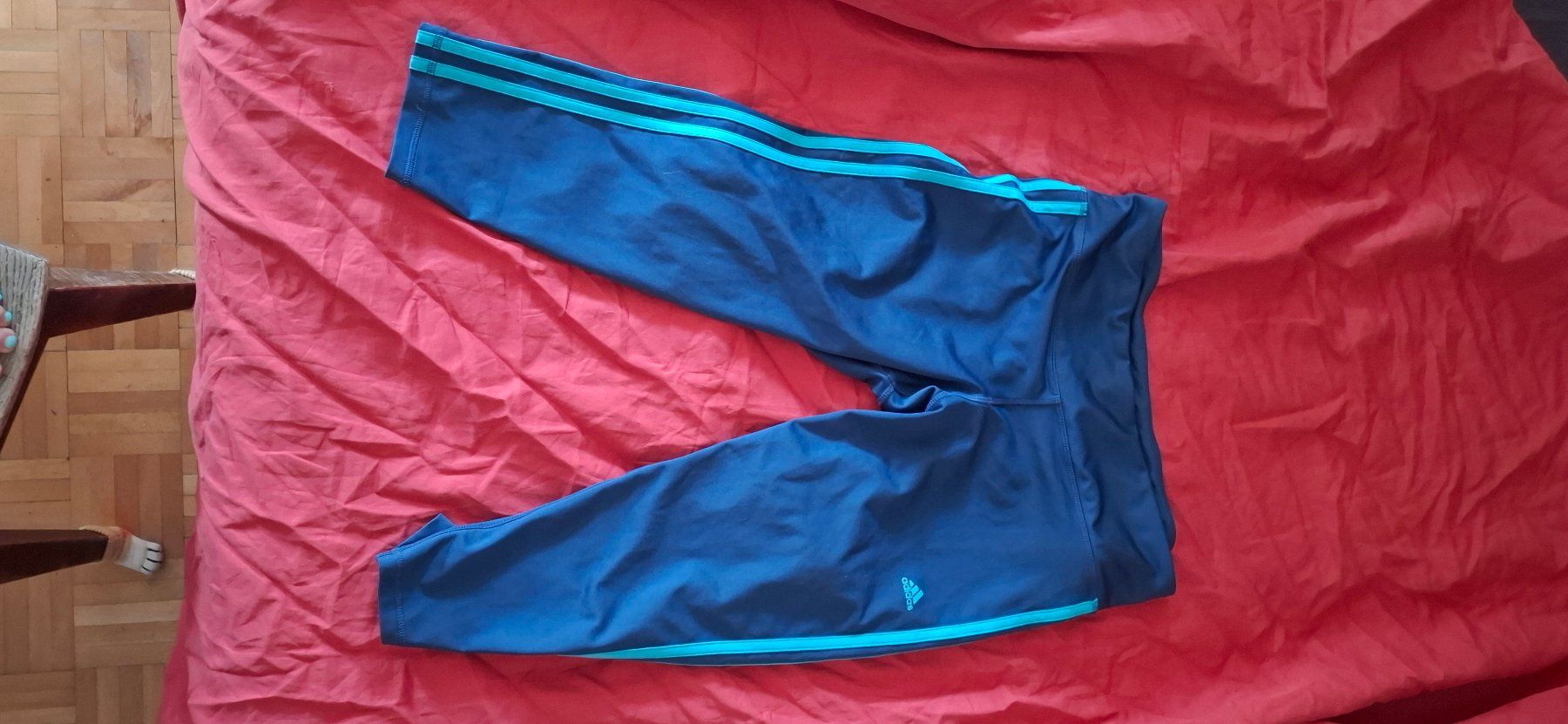 Adidas Leggings: corsaire adidas – Gebraucht aus Carouge GE von mon_x9y7