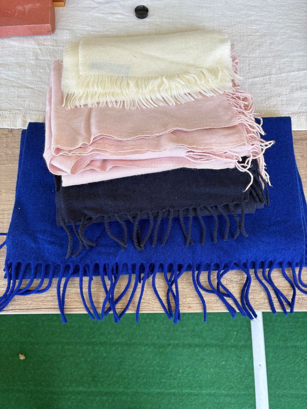 Foulards, Tücher & Schals: Schals Damen Set 4 Stk. – Gebraucht aus Schübelbach von S1CH