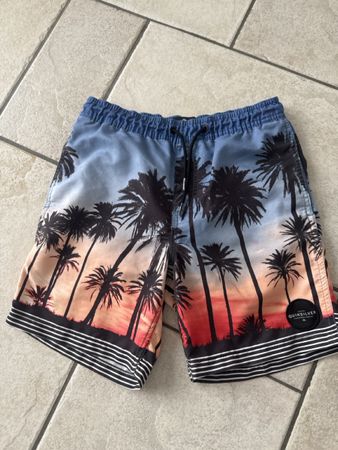Badehose „QUIKSILVER“ Gr.M (ca.10-11J), Brief 4.00 Fr.