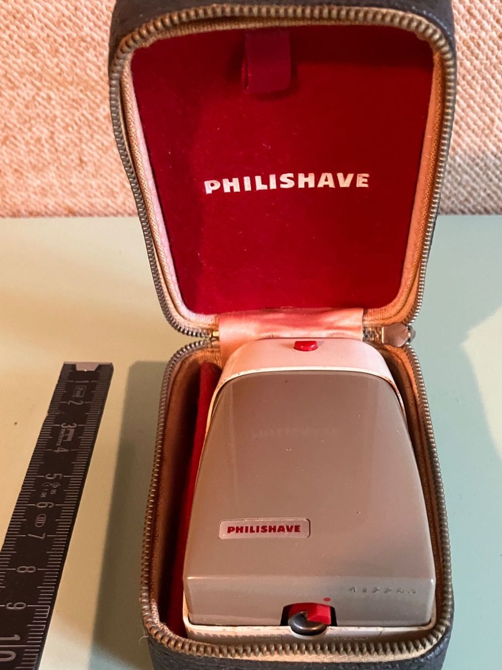Rasoi & Lamette da barba: Vintage Philishave Reiserasierer mit Etui – Difettoso da Sattel venduto da Pinggi7 1