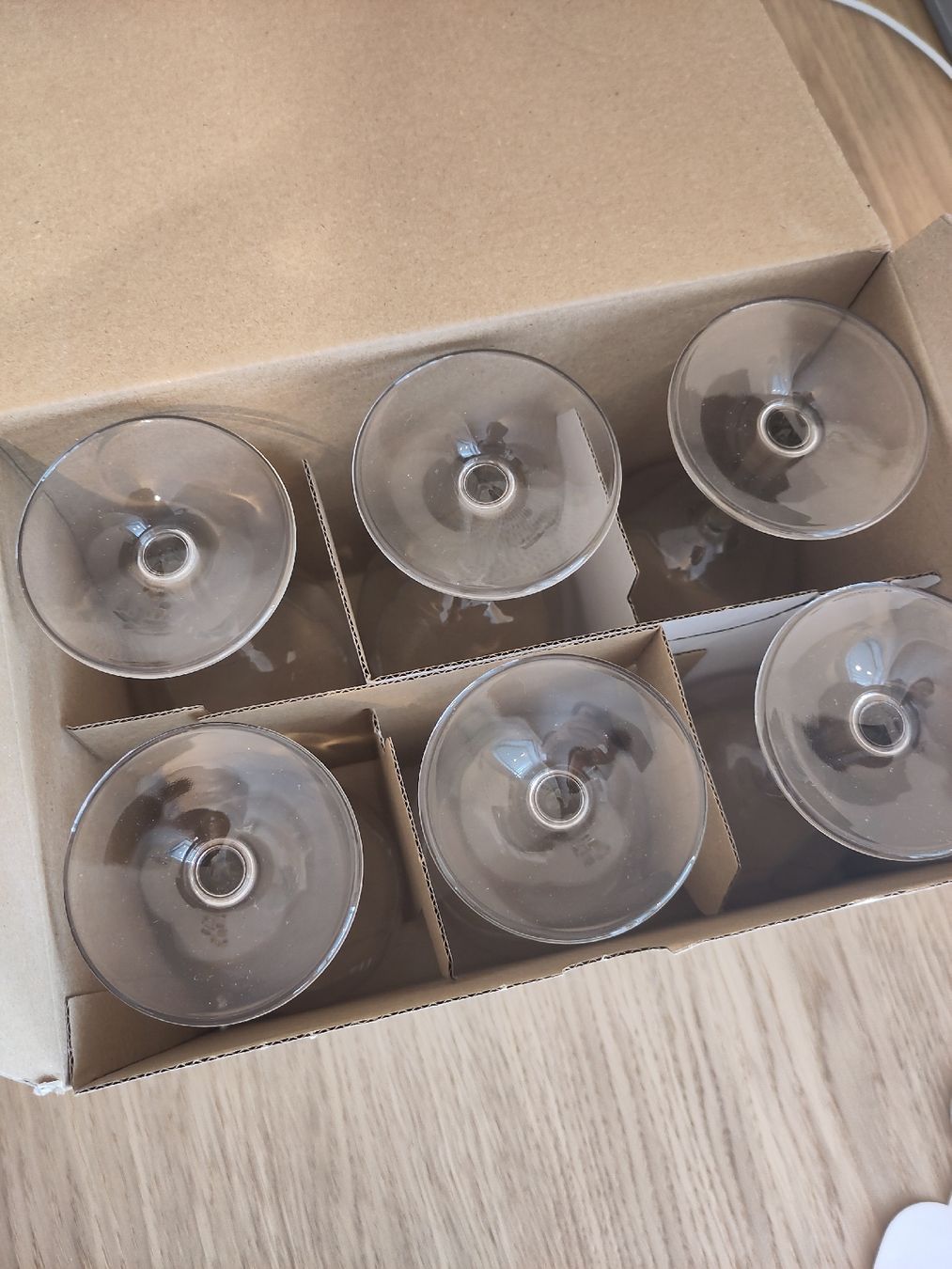 Ikea Verres: 6x IKEA SVALKA Weinglaesser  – D'occasion à Effretikon par pemko 1