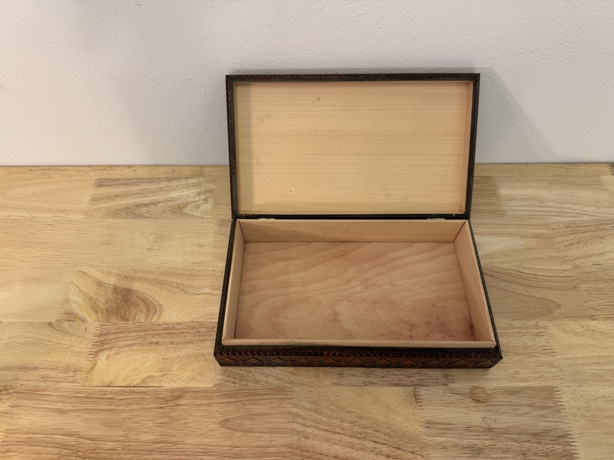 Dosen: Handgeschnitzte Holzschatulle ca. 25 × 14 cm  – Gebraucht aus Birsfelden von inf_l2yy 2