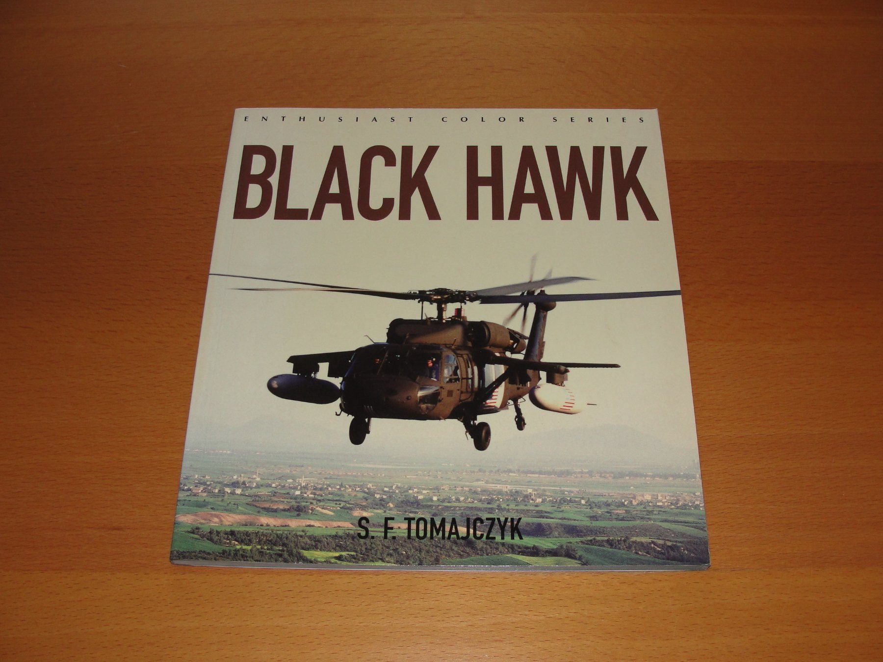 Libri: Buch UH-60 Black Hawk – Usato da Birsfelden venduto da Seaknight
