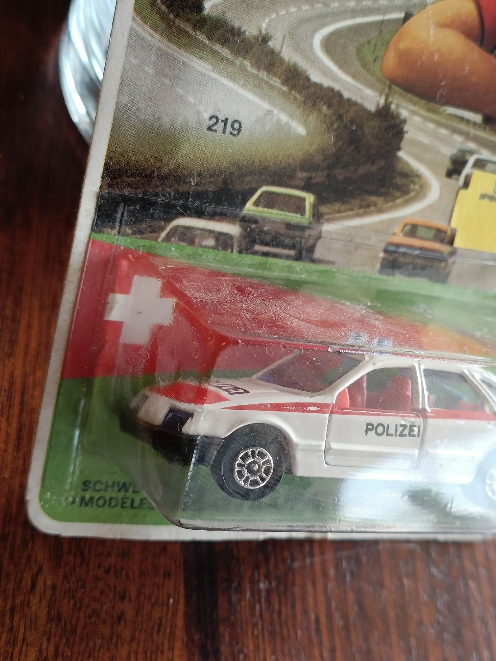 Corgi Toys Modellini d'auto: Modellauto Corgi / Ford Polizei Obwalden 21 – Usato da Brugg AG venduto da Ente015 1