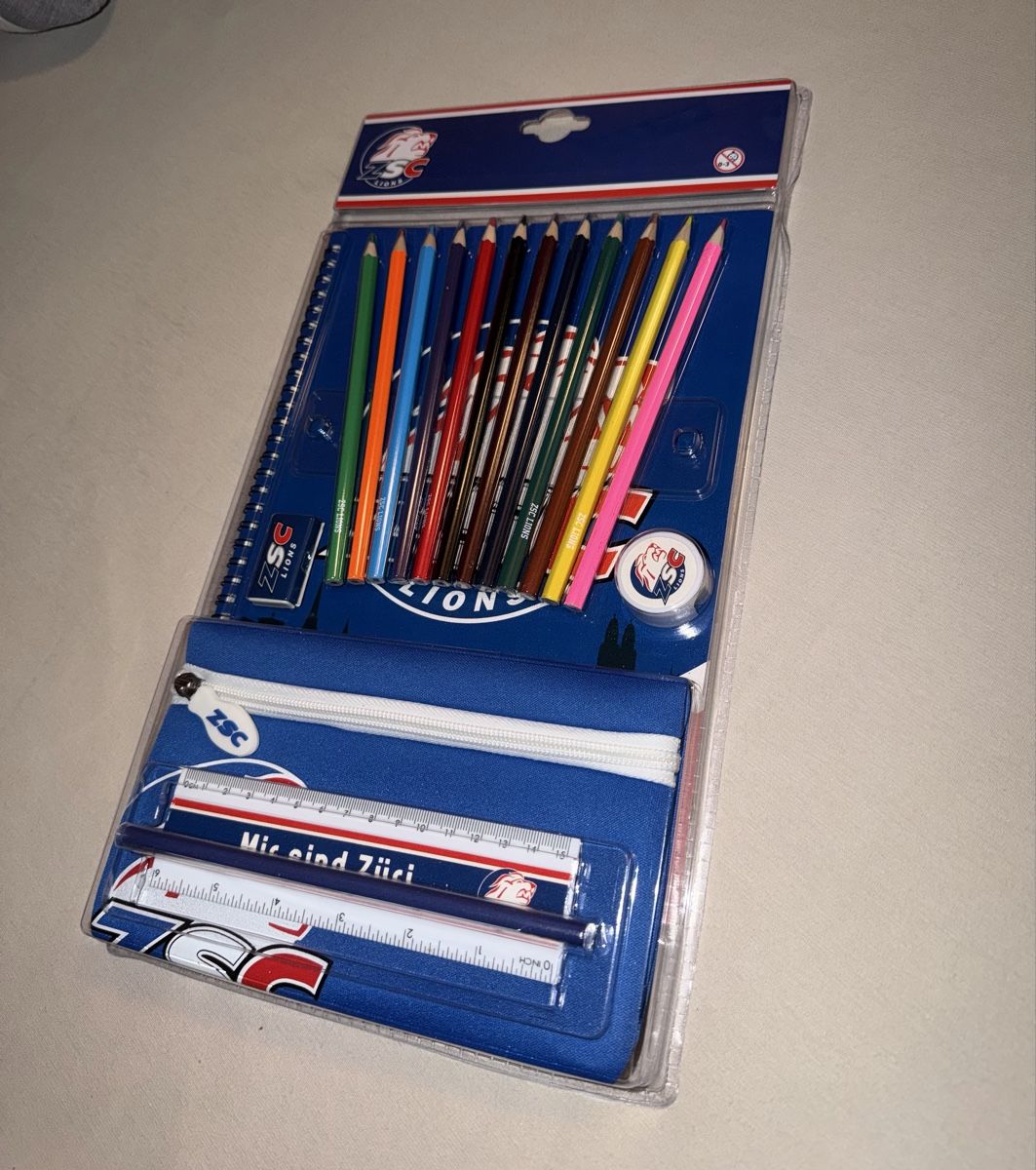 Matite, matite colorate & gessi: ZSC Lions Schreibset – Nuovo e nell'imballaggio originale da Walchwil venduto da BackstageBruder 1