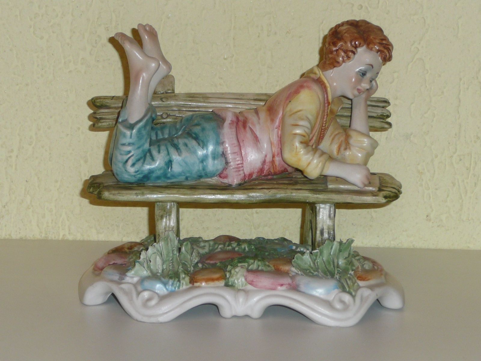Statuette: Capo di Monte " Mädchen auf der Bank " – Usato da Kriens venduto da Taurus12