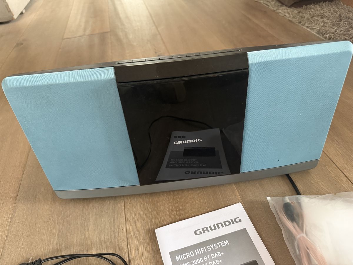 Grundig Multimediaplayer & Streamer: Grundig Micro Hifi System WMS 3000 BT DAB + – Gebraucht aus Richterswil von Noelle80 1