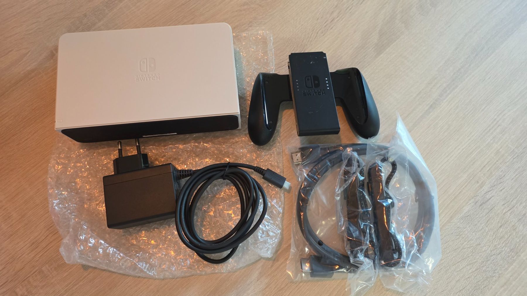 Nintendo Consoles: Nintendo Switch OLED Modell (mit 512GB SD) – D'occasion à Bern par noe_yt9y 2