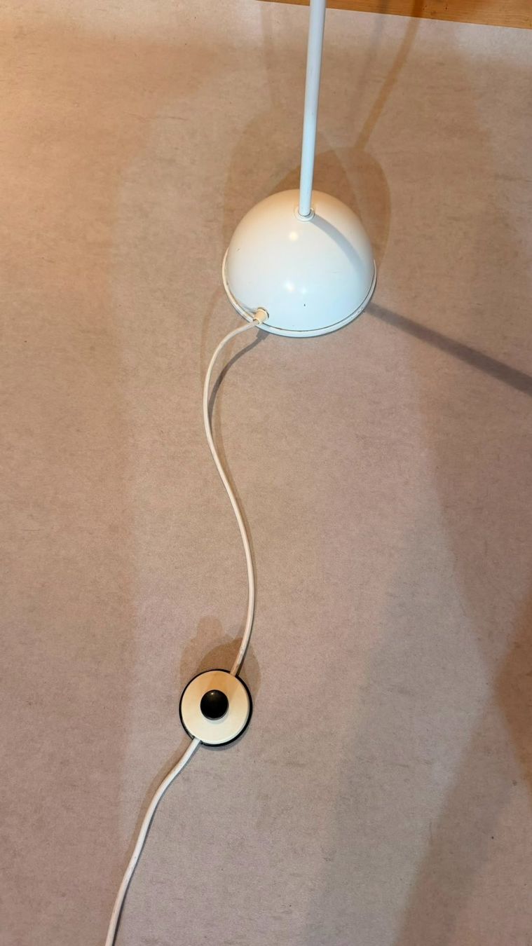 Lampen: Schweizer Vintage Schwingarm Stehleuchte mit Gegengewicht – Gebraucht aus Rickenbach ZH von Der-Insider 6
