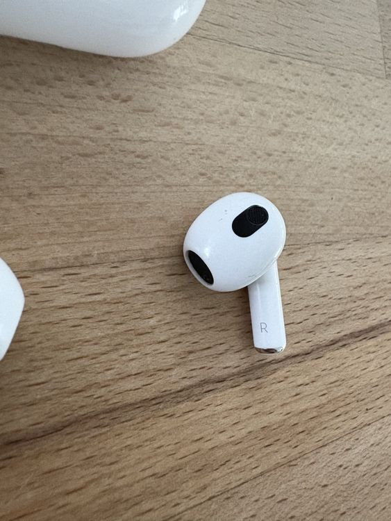 Apple AirPods (3rd Generation) 5