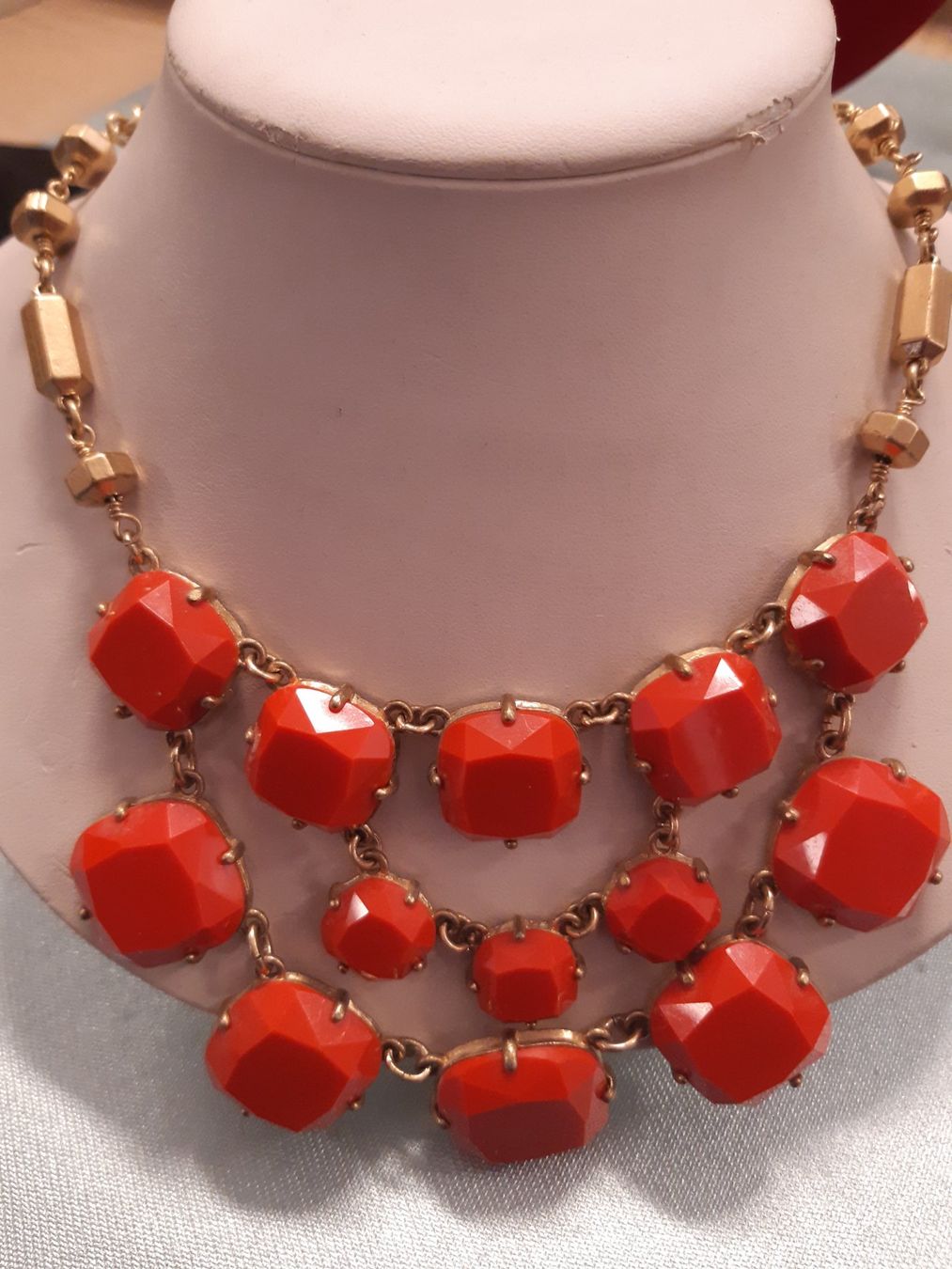 Collier Vintage Magnifique – Bijou Occasion à Style Rétro Unique