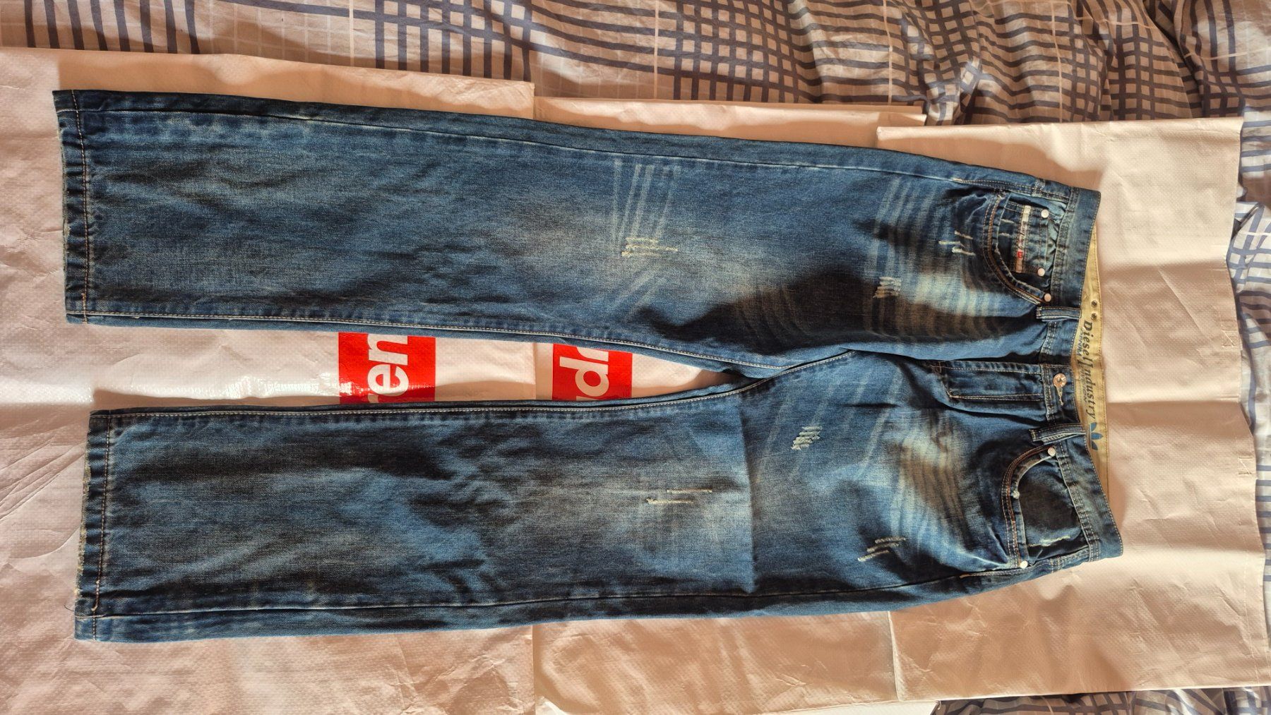 Diesel Jeans: Dieael x adidas jeans – Gebraucht aus Lugano von Ceruttig
