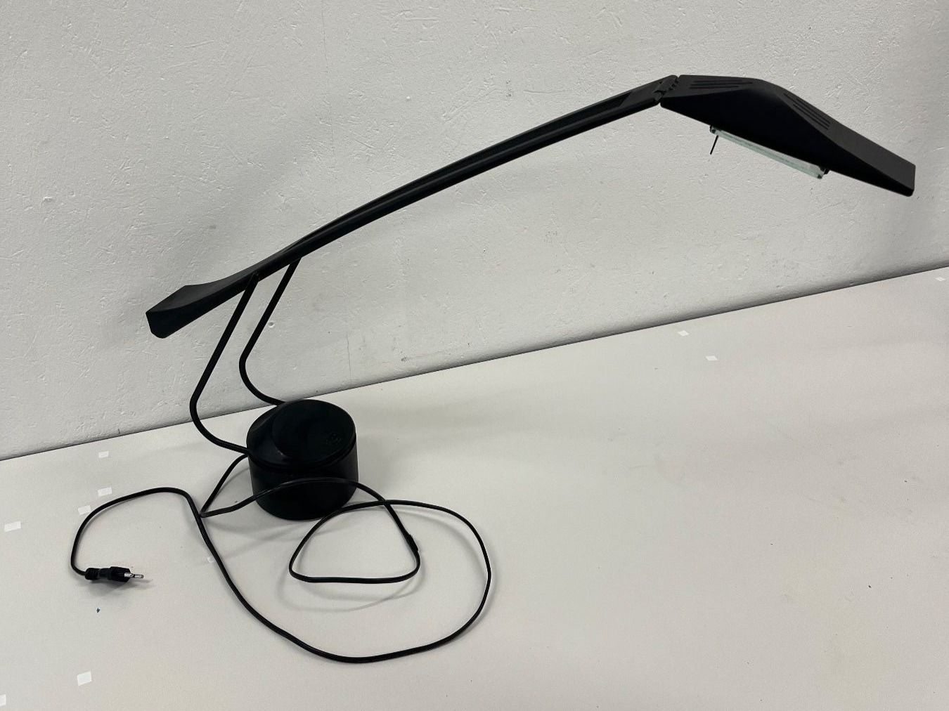 Lampade: LTS Bürotischlampe – Usato da Niederdorf venduto da LeptonAG