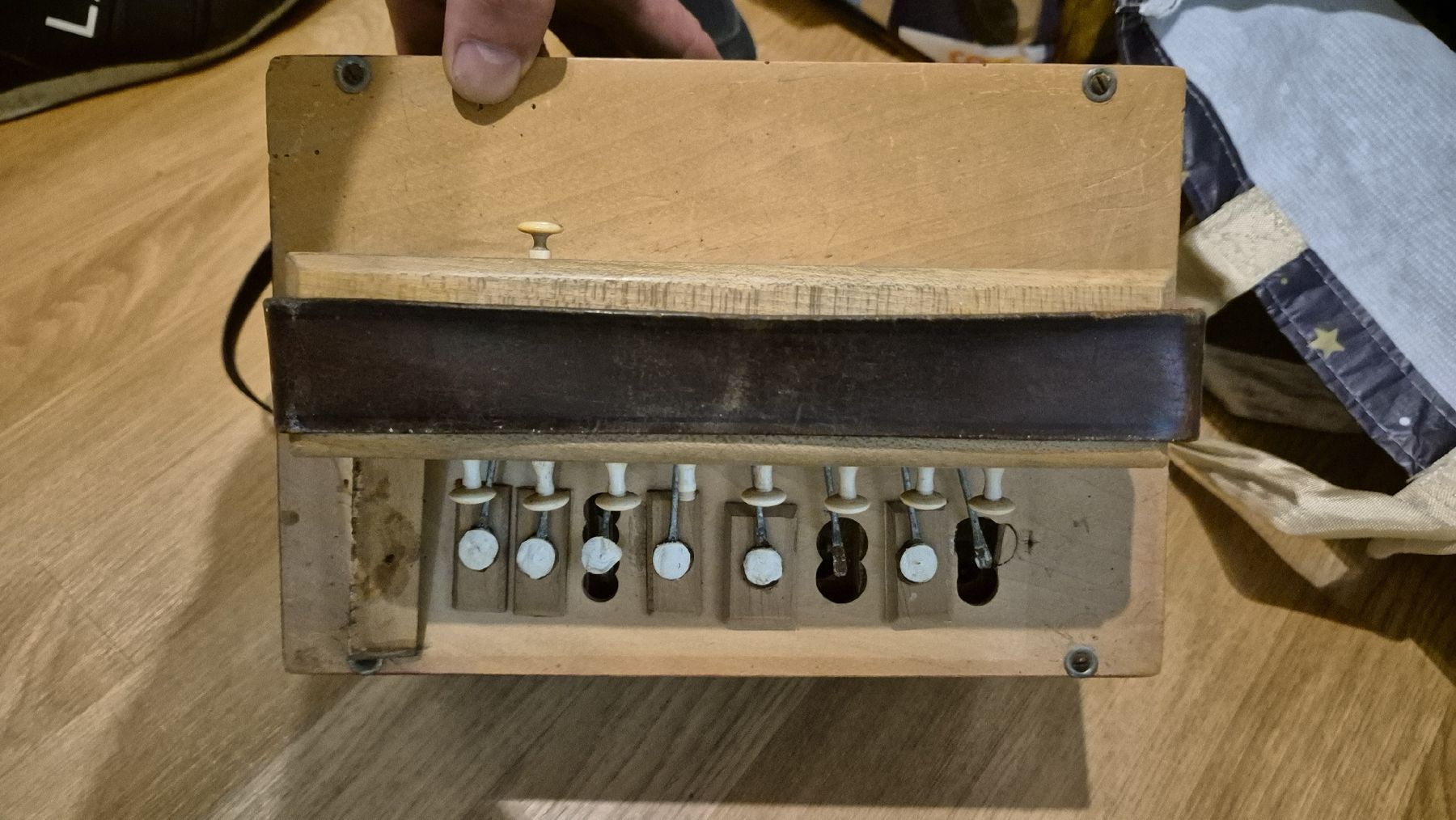 Strumenti musicali: Alte Schweizer Orgele Defekt – Usato da Rämismühle venduto da beni0010 5