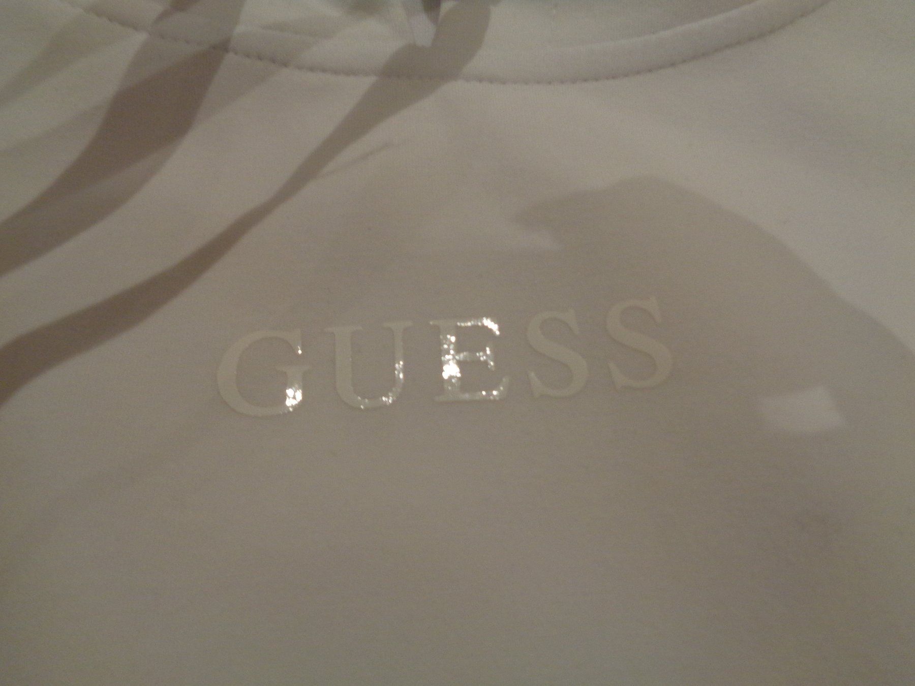 Guess Pullover & Sweatshirts: Guess neuer cooler PUlli, XL NP 120 Fr – Neu und originalverpackt aus Klingnau von Markus14 1