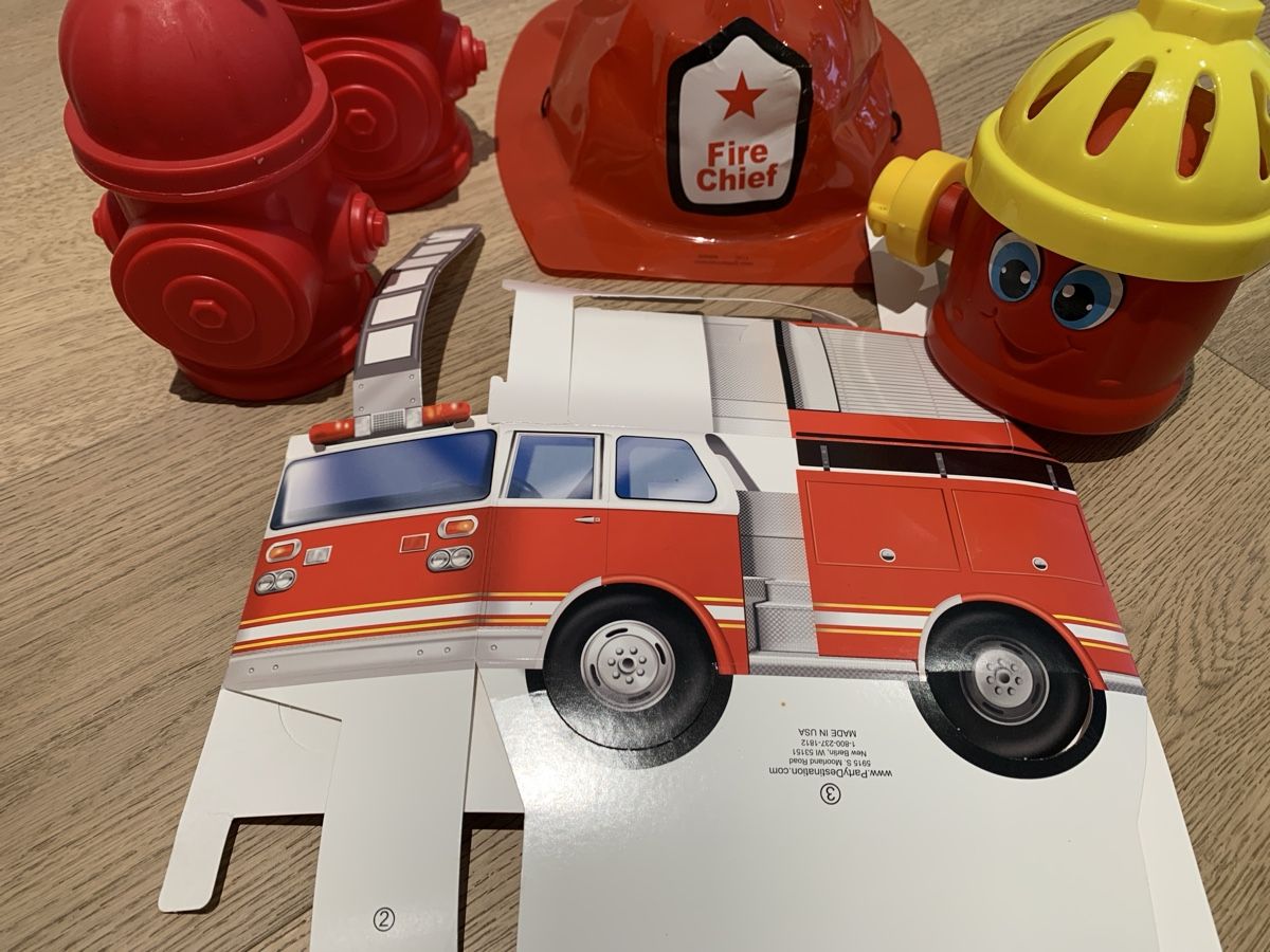 Tutte le decorazioni: Firefighter Set Toy or Birthday Decoration – Usato da Immensee venduto da Gitter 8