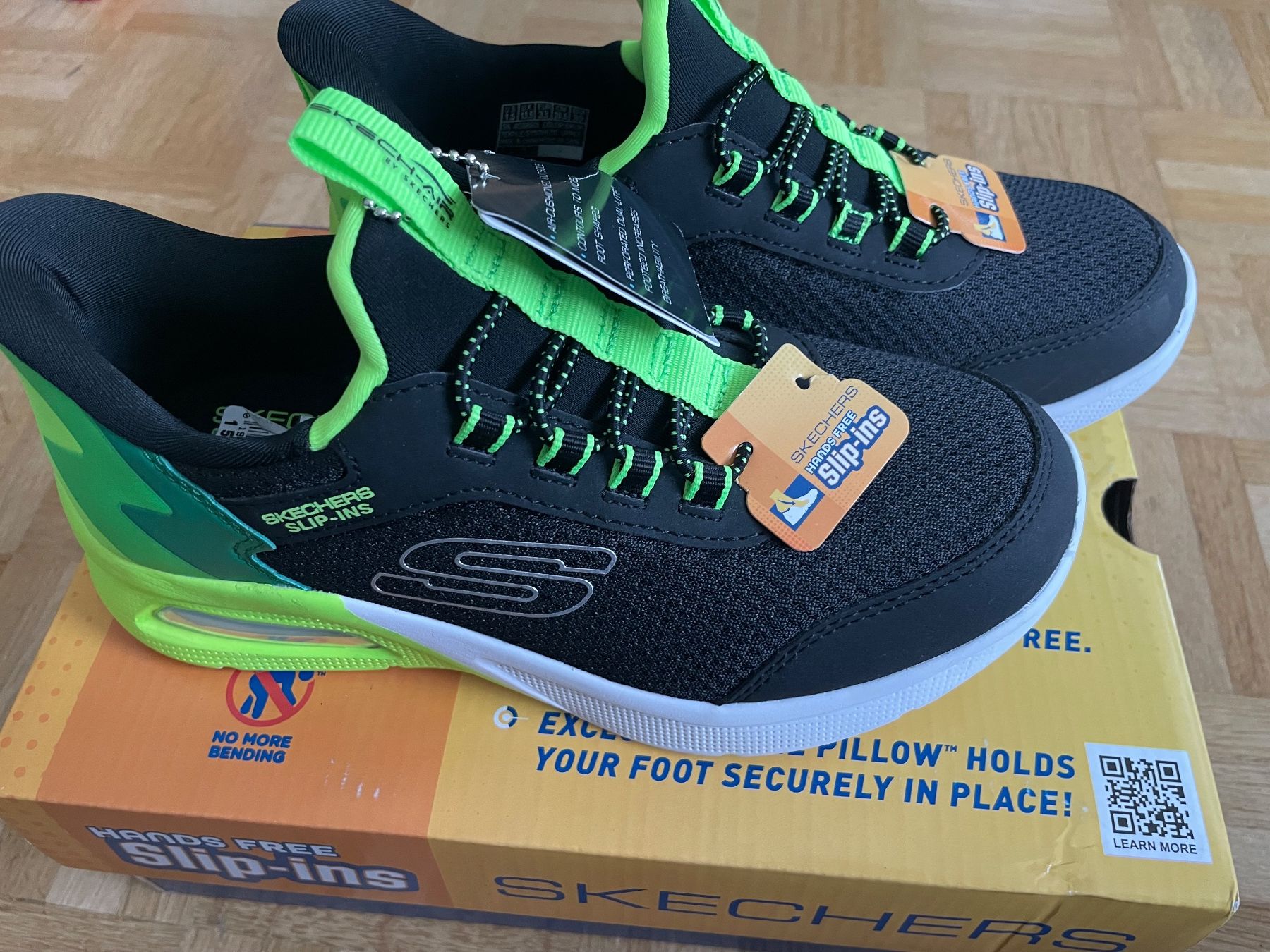 Schuhe für Jungen: Sketchers neu 33 – Neu und originalverpackt aus Niederlenz von JasminaK01