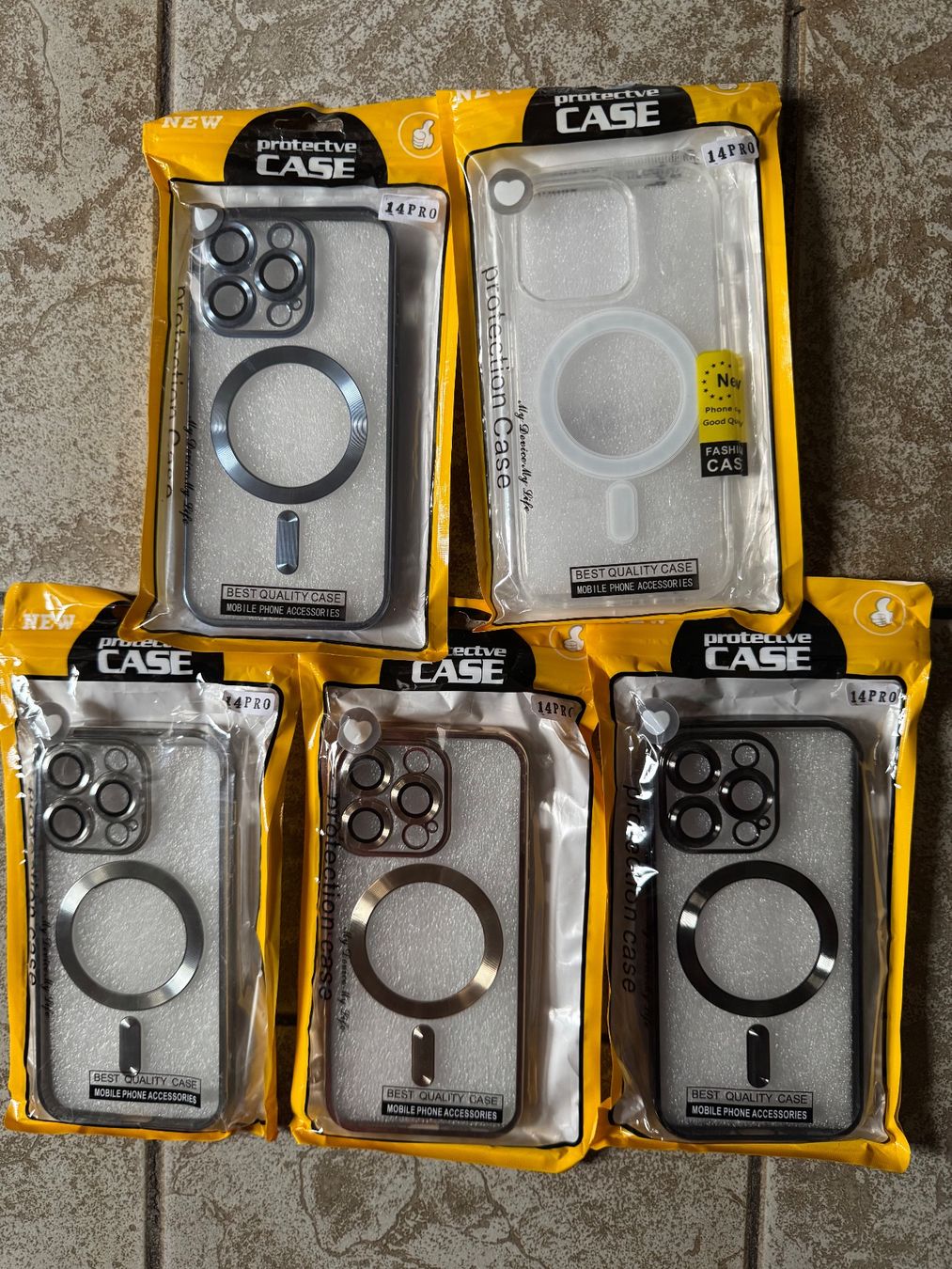 Coques & Protection écran: Etuis pour iPhone 14 Pro – Neuf avec emballage d'origine à marly par karolline01