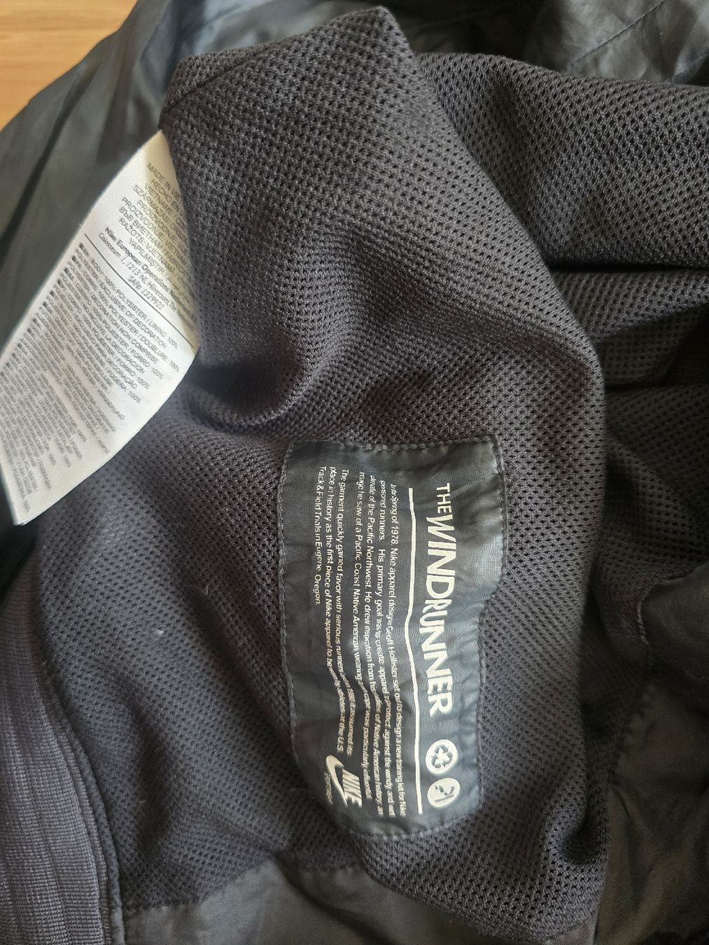 Nike Giacche: Veste Nike Windrunner noir, taille XL, comme neuve! – Usato da Mont-sur-Lausanne venduto da Didinho 3