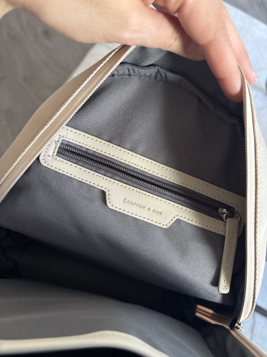 Kapten & Son Zaini: Kapten & Son Rucksack Vardo Small Sandstone – Nuovo (secondo la descrizione) da Uster venduto da hannahmnch 4