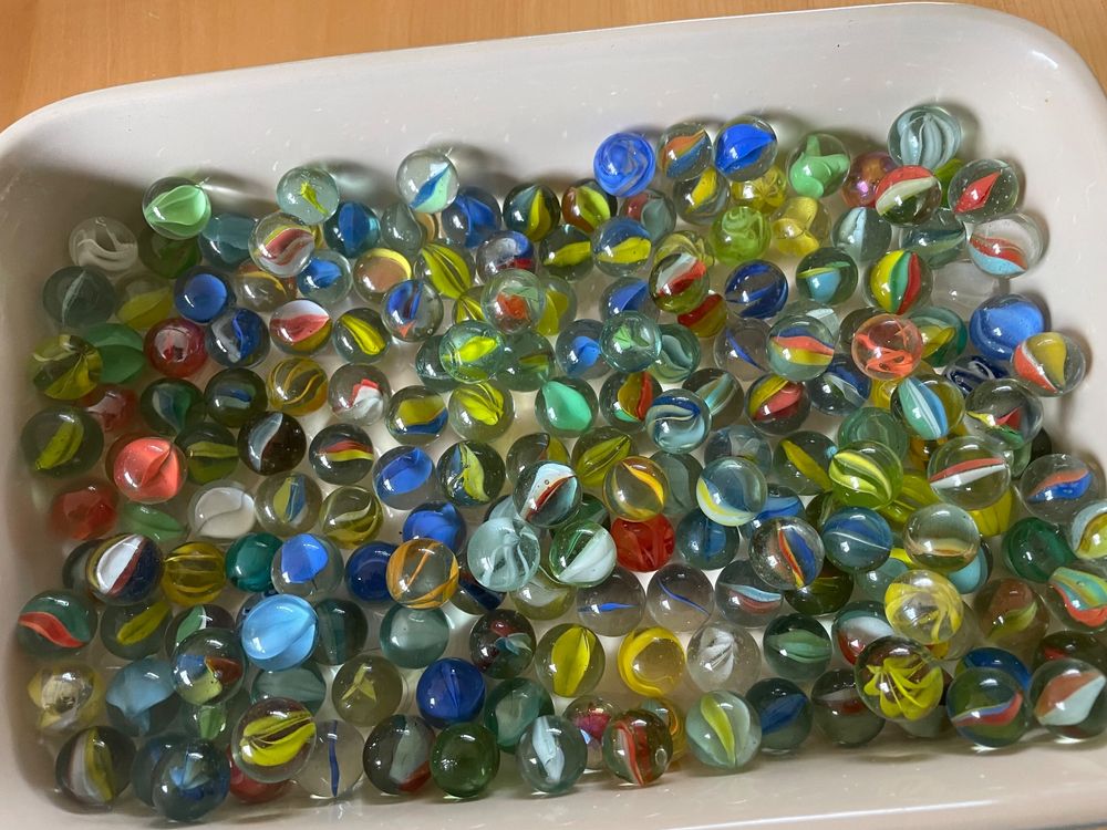 200 alte Glaskugeln, Murmel, Marmel, Gluren. Marbel (Gebraucht) in ...