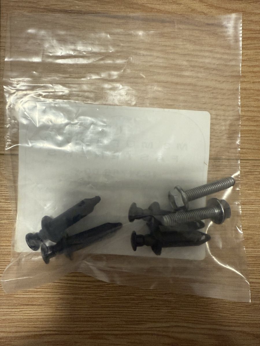 Tesla Alle Ersatzteile: Original mud flaps tesla model 3 new – Neu und originalverpackt aus Villaz-St-Pierre von dav_w66n 3