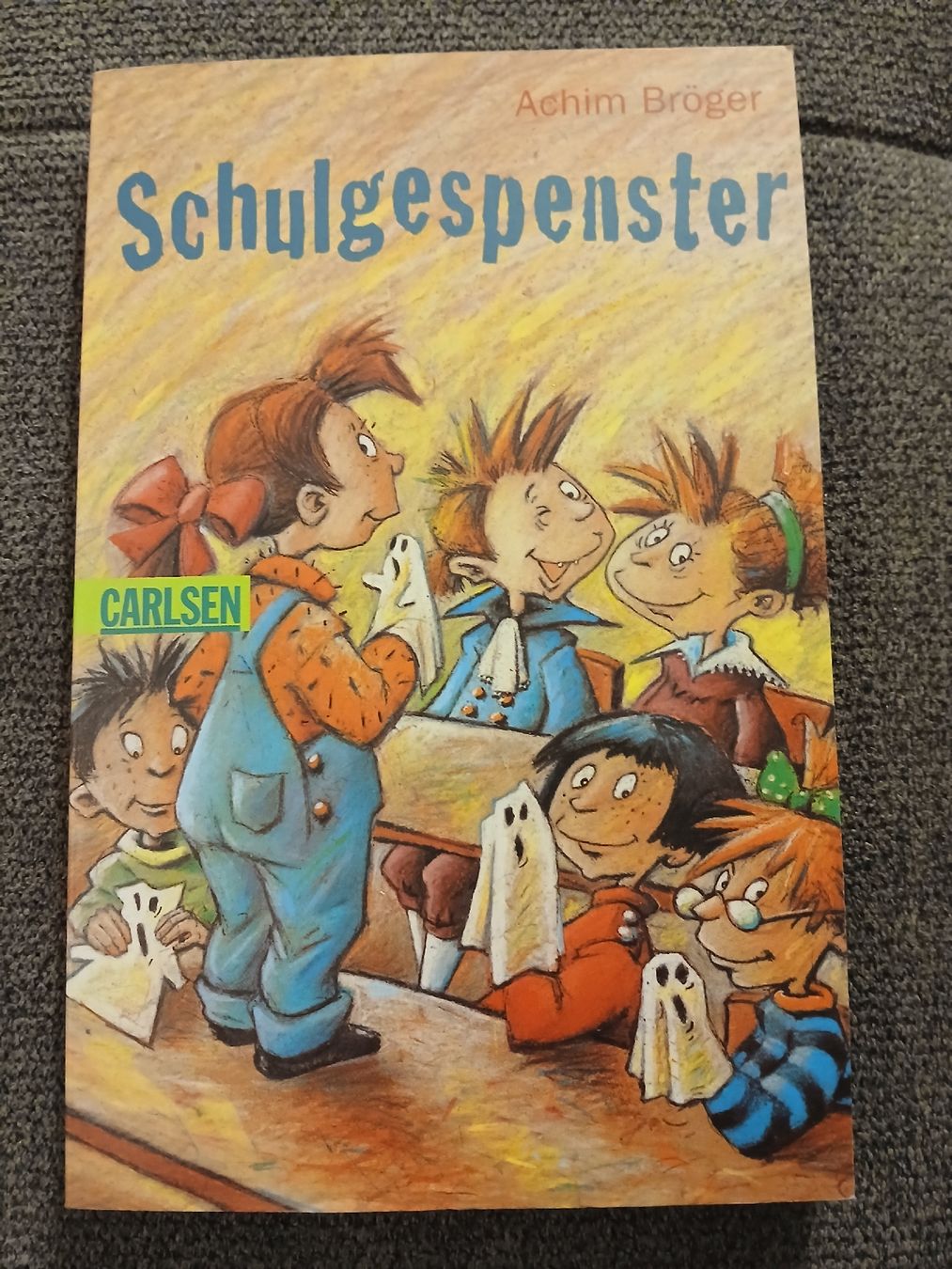 Libri: Achim Bröger: Schulgespenster - Kinderbuch – Nuovo (secondo la descrizione) da Liestal venduto da piperpa