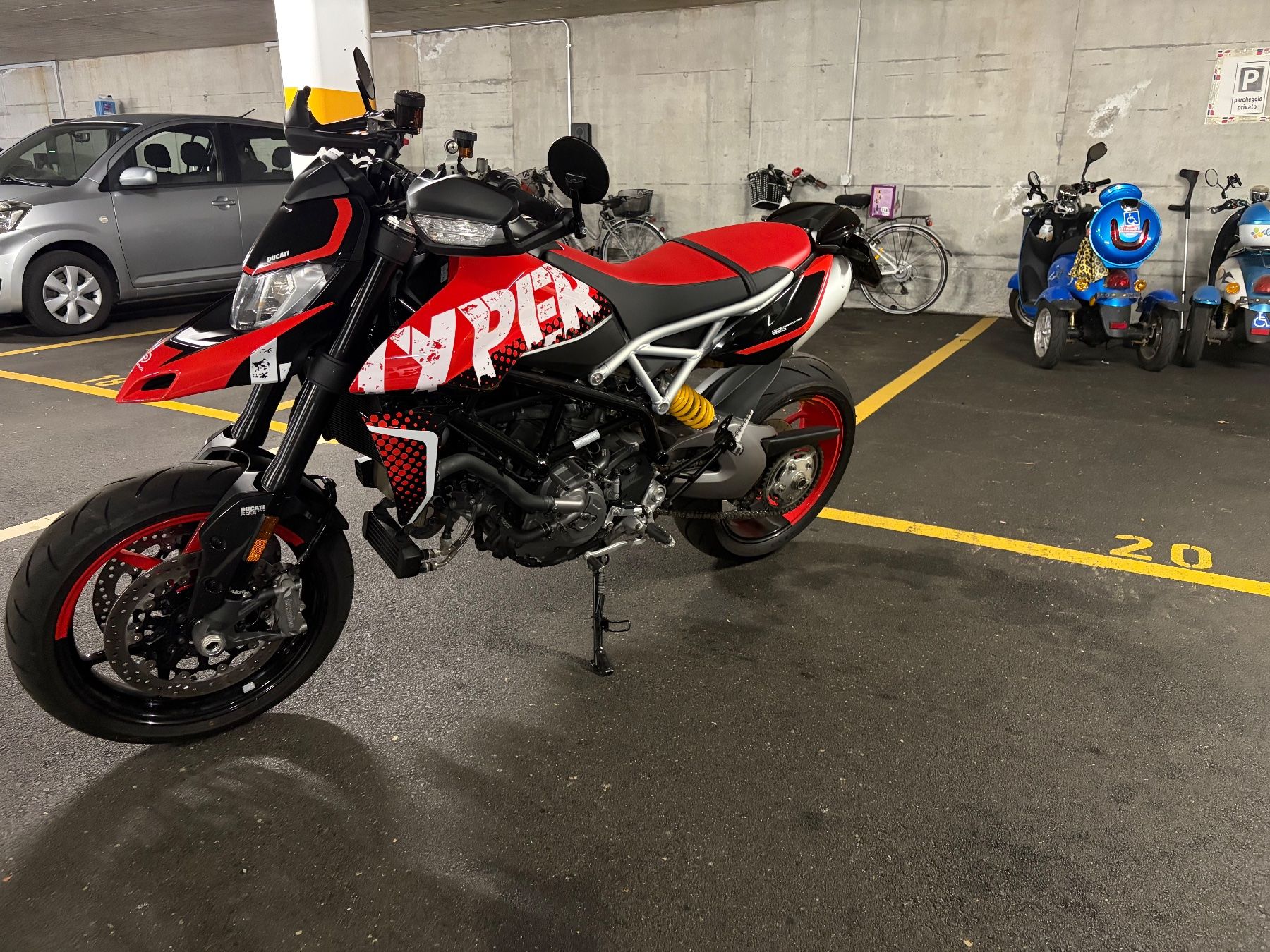 Ducati Strasse: Vendo bellissima Ducati Hyper – Gebraucht aus Ascona von wal_mlp8 3