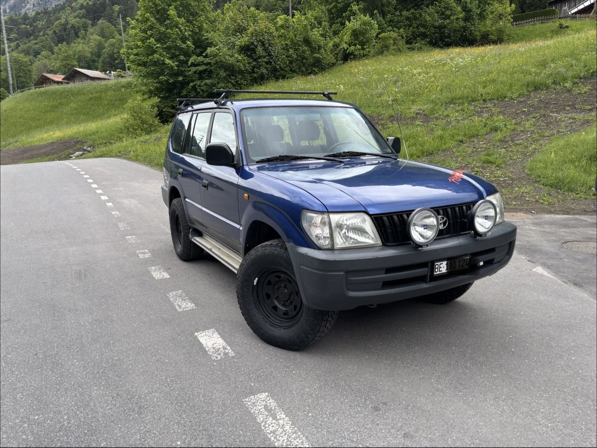 Toyota Automobili: Toyota Landcruiser – Usato da Lütschental venduto da Fiessli71 1