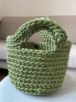 Handgemachte gehäkelte Tasche in Grün