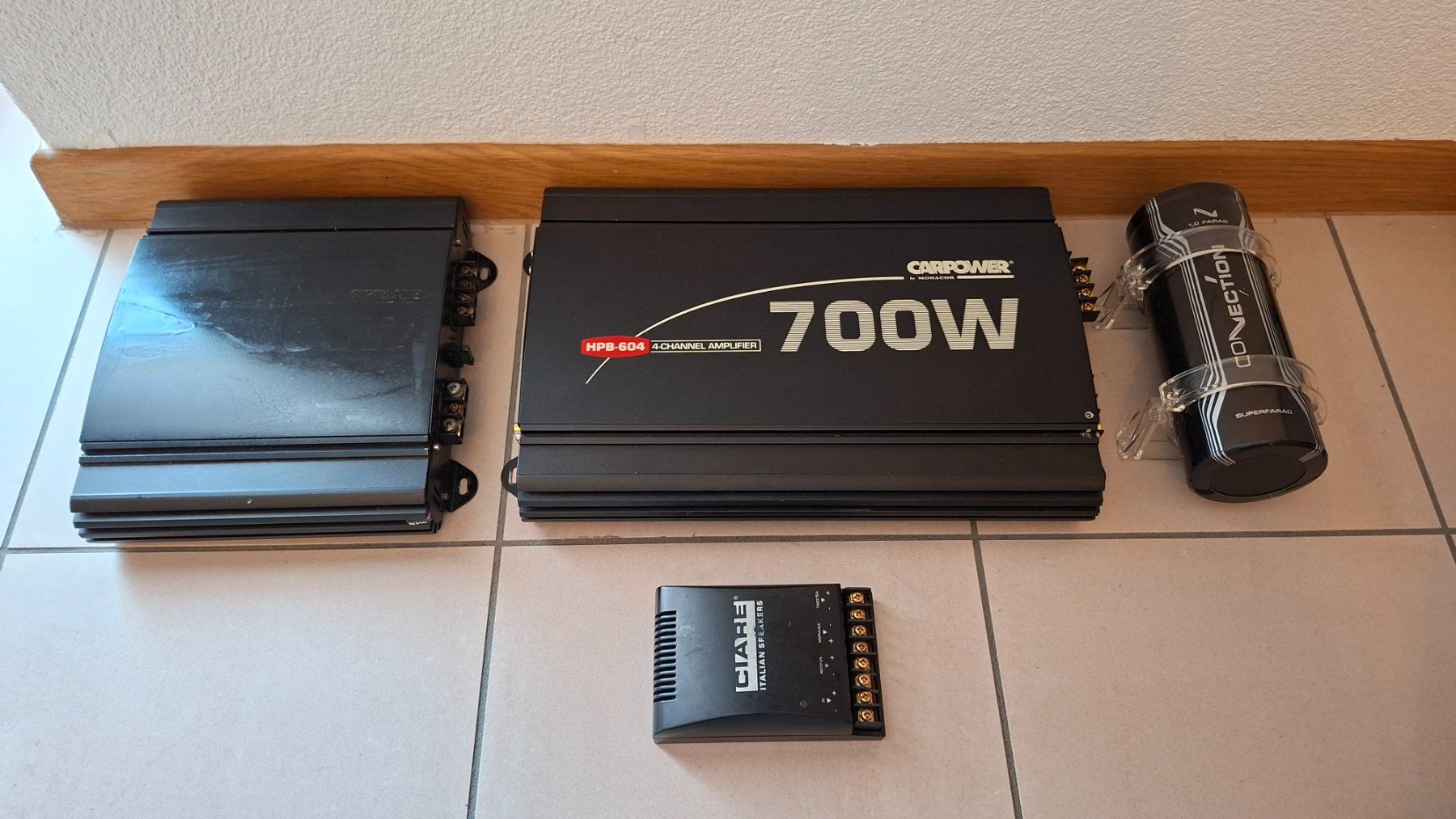 Amplificateurs: 2 Amplificatori Carpower – D'occasion à Genestrerio par mor_fnw8