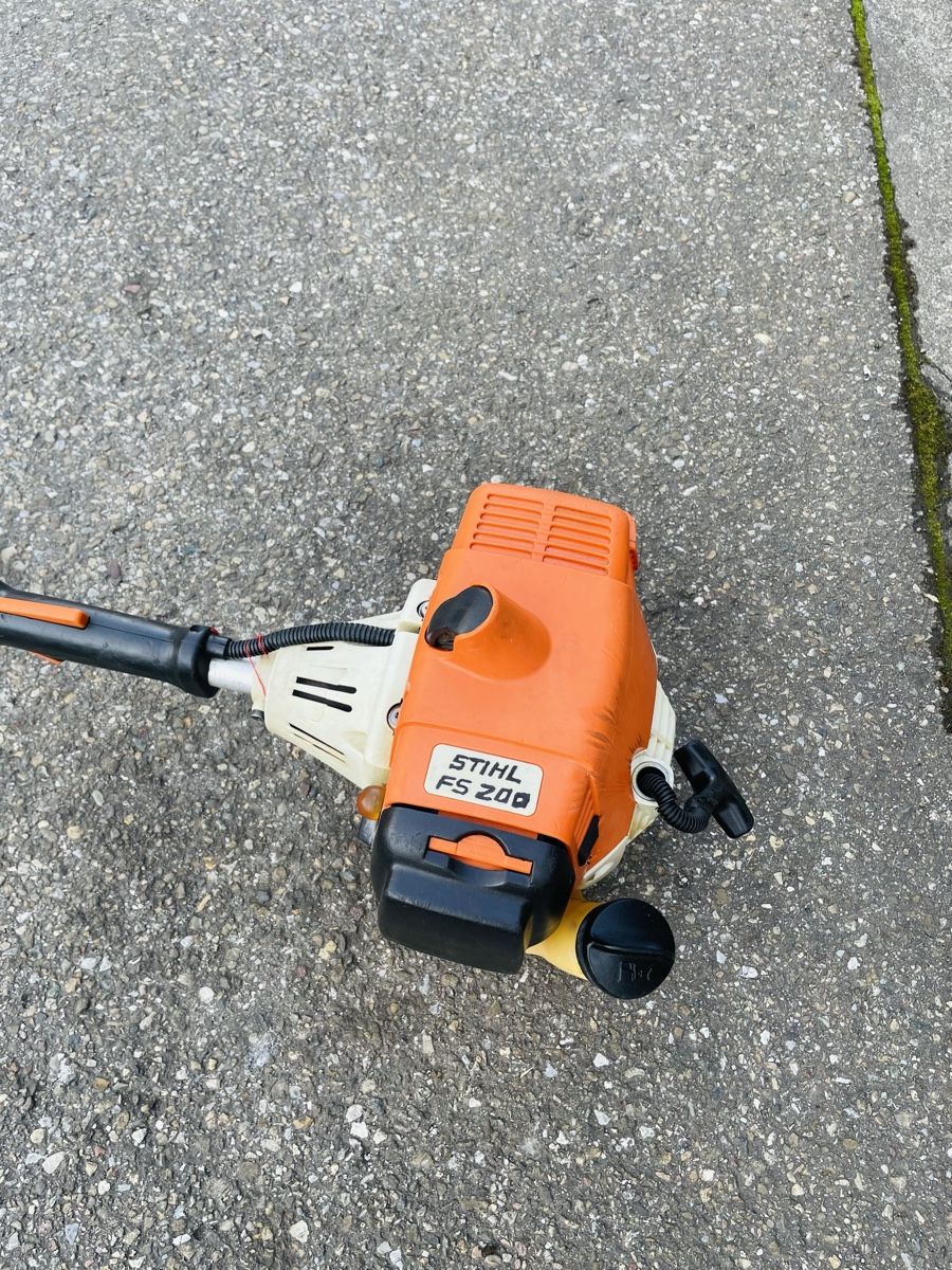Stihl Tutti gli attrezzi: Rasentrimmer Stihl FS 200 – Usato da Würenlos venduto da Shop_Shop 2