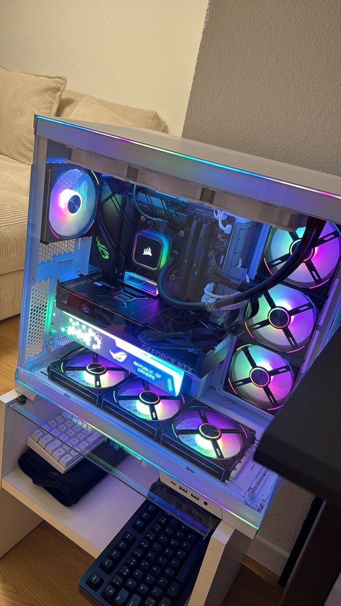 Nvidia PC: High end Gaming PC – Nuovo (secondo la descrizione) da Schaan venduto da AlexVer