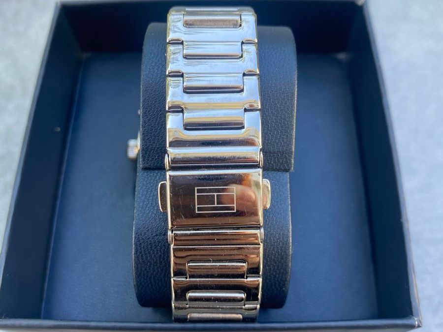 Tommy Hilfiger Orologi: Tommy Hilfiger Damenuhr Inkl. Box – Nuovo (secondo la descrizione) da Chur venduto da andriambavy 4