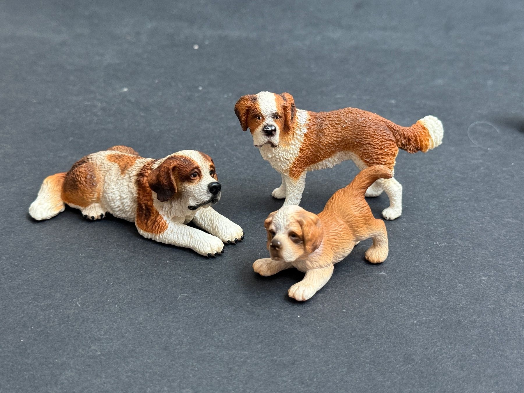 Schleich Statuette: Schleich Bernhardiner Hunde Hund Welpe – Usato da Ennetbaden venduto da mapa05