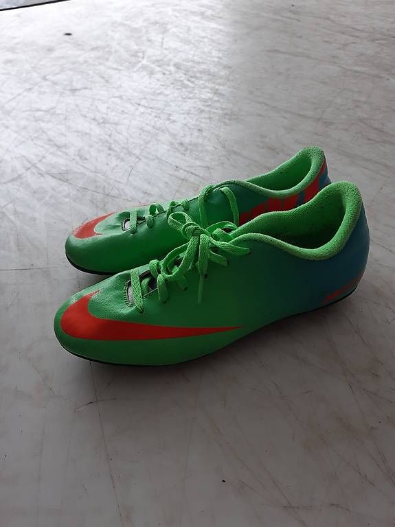 Herrenschuhe: Nockenschuhe Nike Gr 37.5 – Gebraucht aus Zürich von vladm