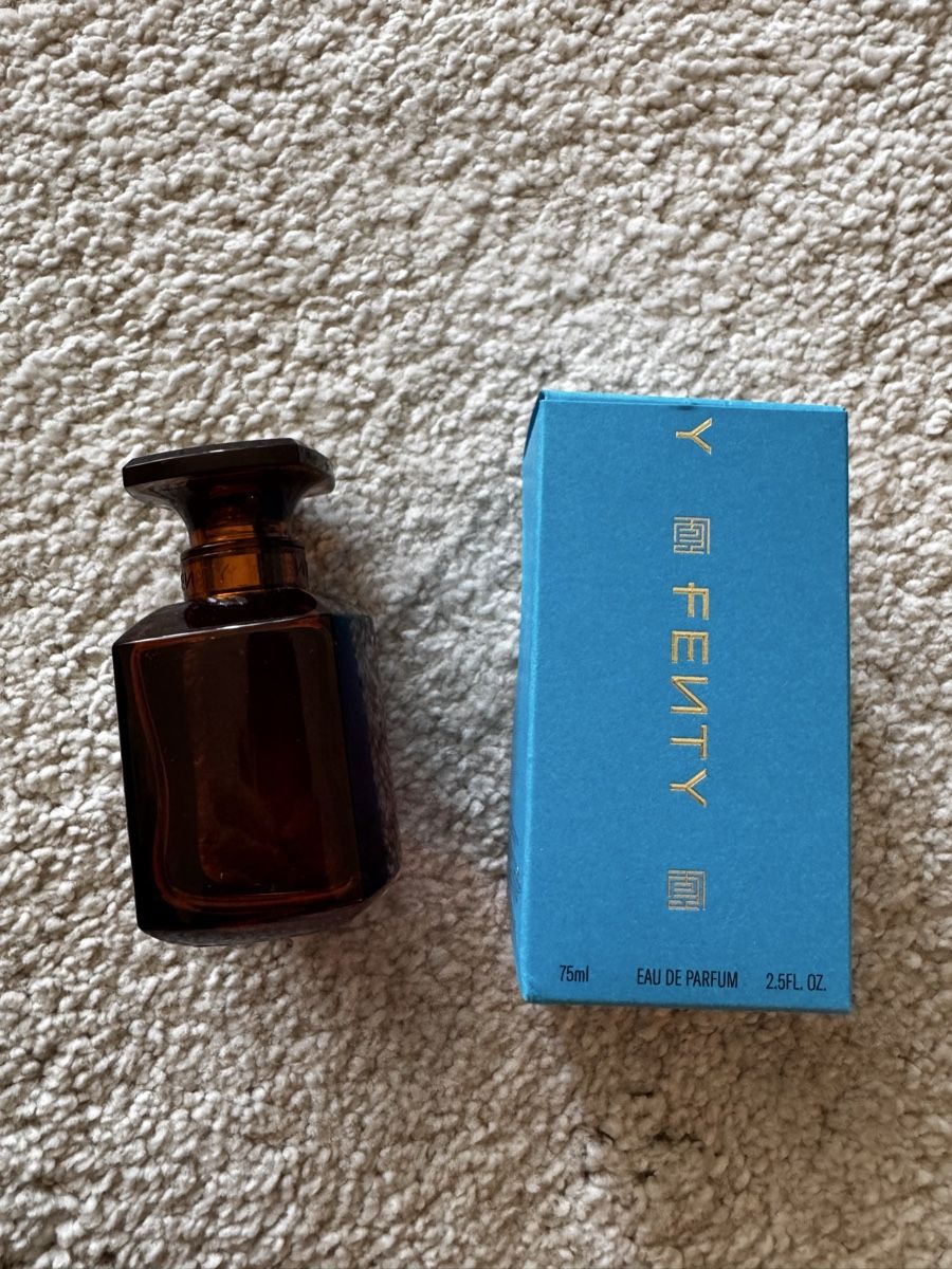Fenty Parfums & Eau de Toilette: Fenty Beauty Eau De Parfum – D'occasion à Wohlen AG par mih_675k
