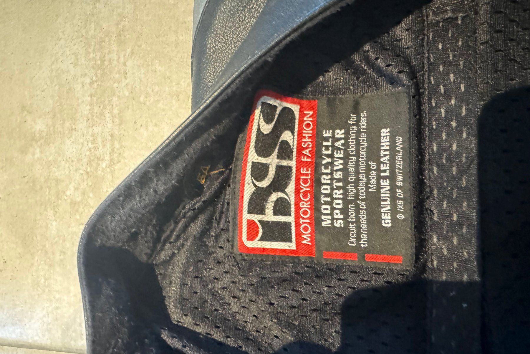 Giacche: Motorcycle leather Jacket IXS – Usato da Neuchâtel venduto da leo_t5mr 2
