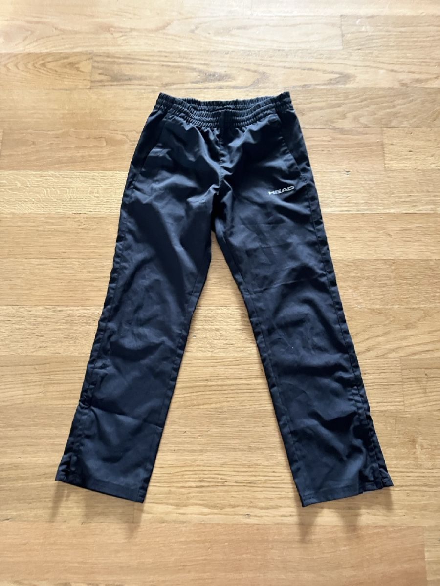 Head Pantaloni: Head leichte Trainingshose, Gr. 152, aus 1. Hand – Usato da Zürich venduto da MariaSusanne 1