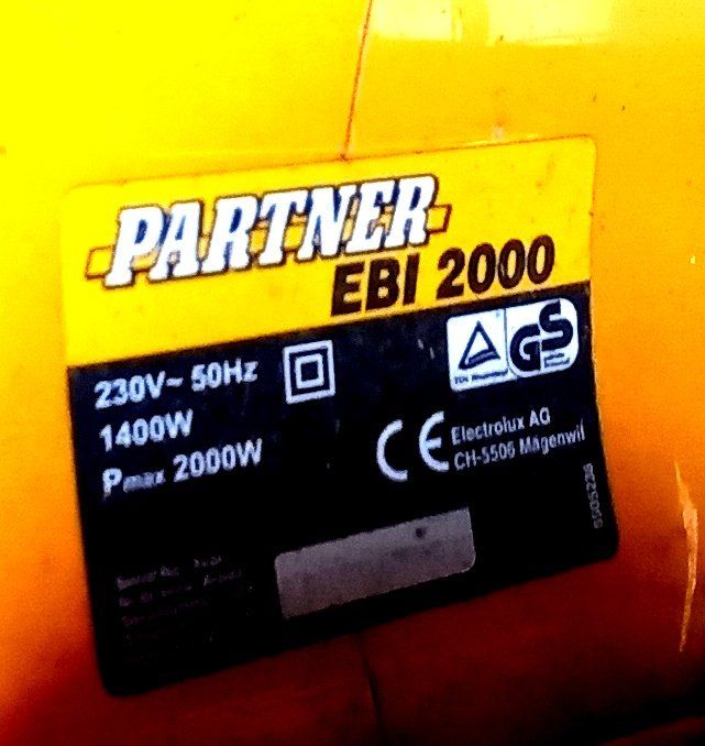 Aspirateurs & souffleurs à feuilles: Laubsauger elekrisch – D'occasion à Baar par 2cvbaar 3