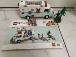 LEGO Friends 42663 Wohnwagen Camping-Ausflug aufgebaut