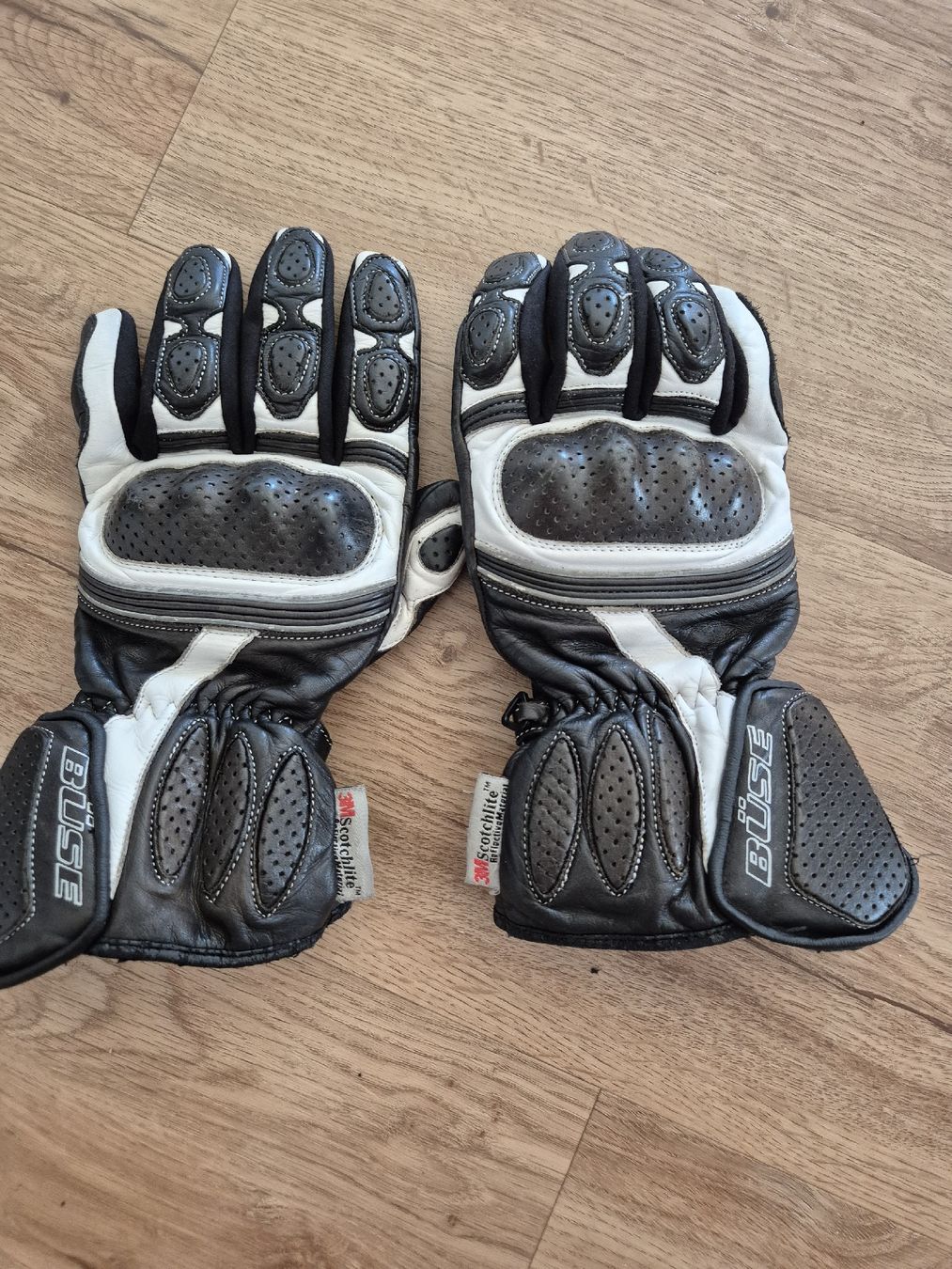 Guanti & manicotti: Motorradhandschuhe Büse – Usato da Urnäsch venduto da Sasali