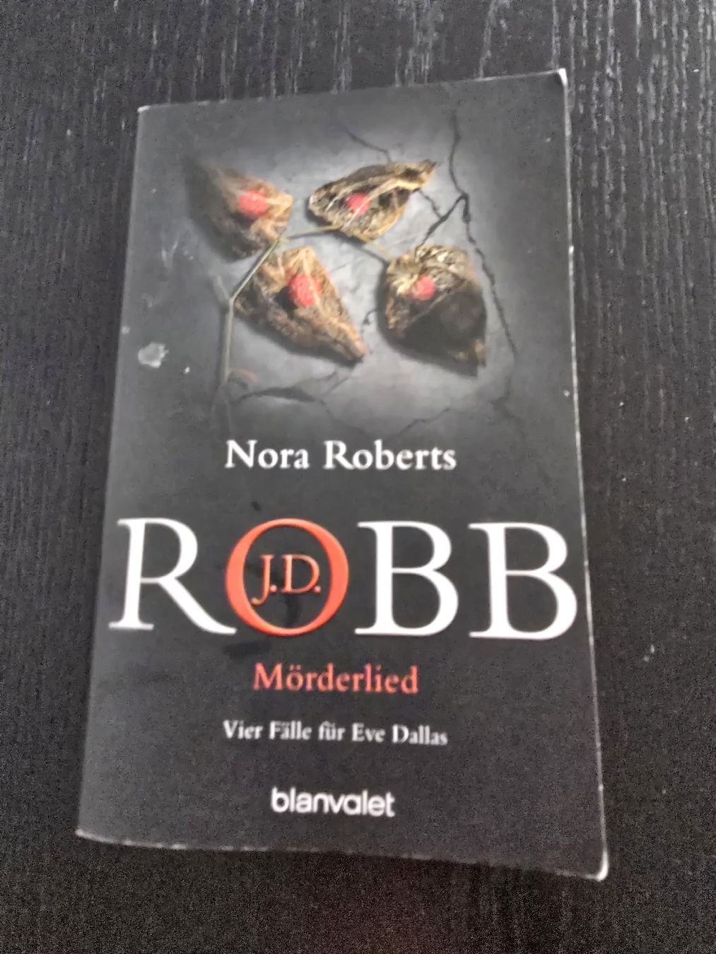 Libri: Eve Dallas-> Mörderlied – Usato da Knonau venduto da CorinaPhillips