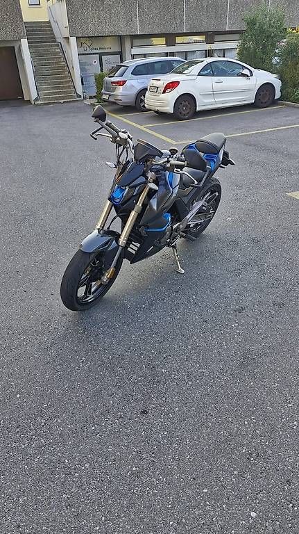 Strada: ZONTES ZT125U – Usato da Wädenswil venduto da ela_mg6r 1