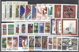 Portugal ano 1975 s/ charneira MNH **