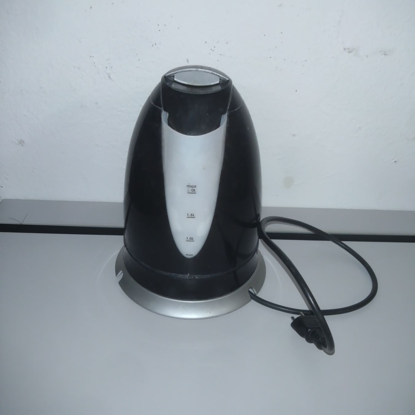 Bollitori: Wasserkocher MioStar 2 Liter, schwarz – Usato da Wettingen venduto da Sp77 1