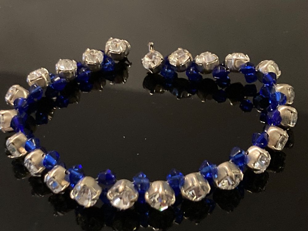 Bracelet Fantaisie Strass Bleu Et Argenté – Bijou D'occasion Plein De Brillance